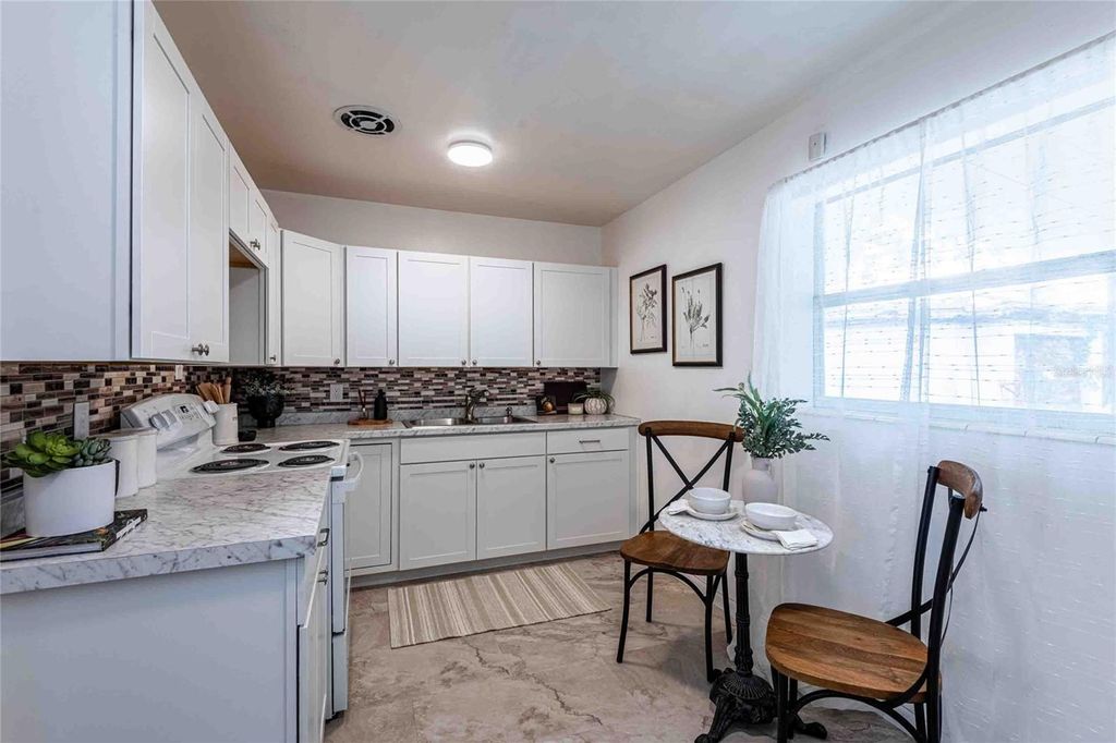 Photo of 2542 W Hiawatha Street, Tampa, FL 33614 (MLS # TB8494665)