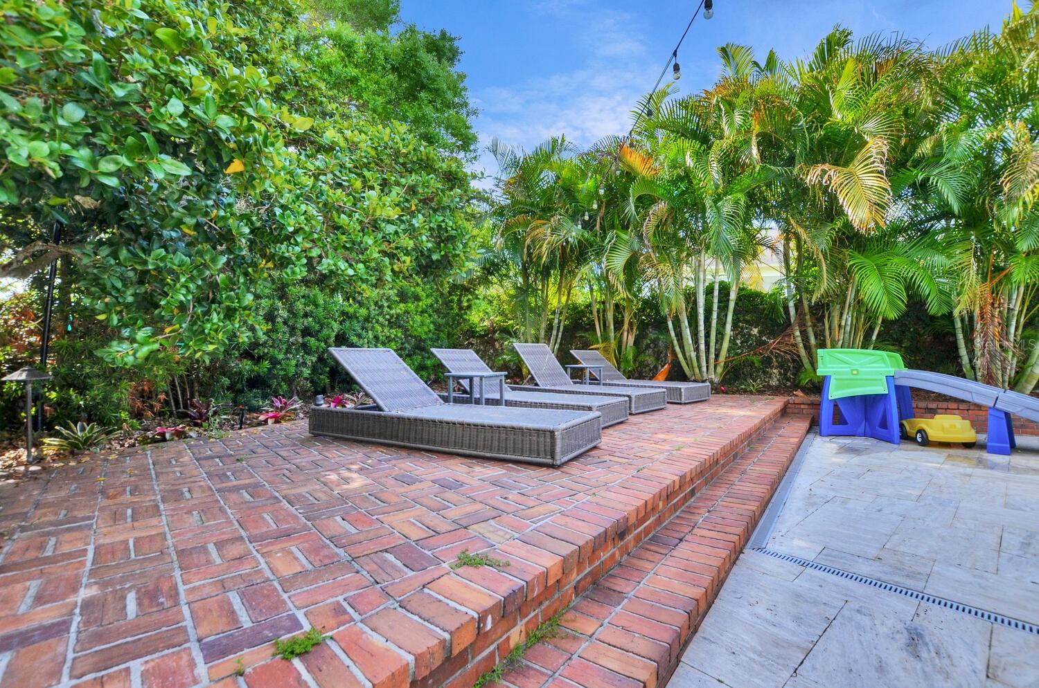 CULBREATH ISLES UNIT 2 - Residential