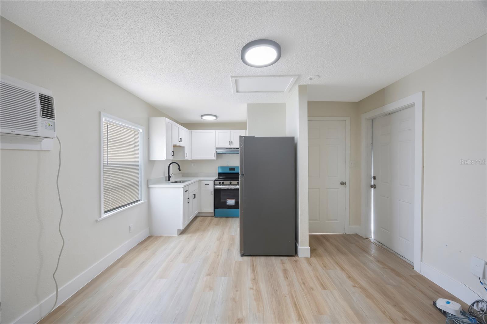 GROVE PARK VISTA SUB - Residential Income