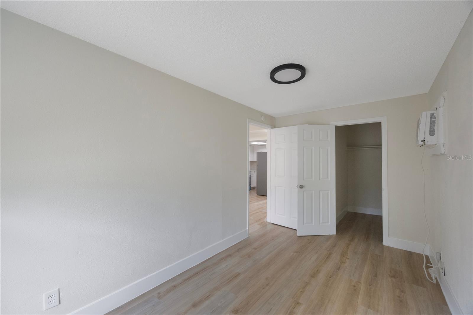 GROVE PARK VISTA SUB - Residential Income