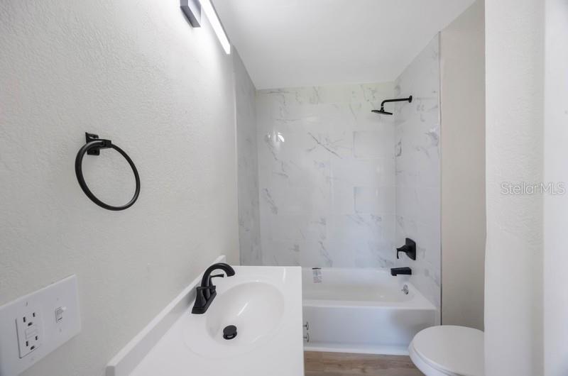 GROVE PARK VISTA SUB - Residential Income