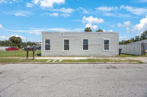 Photo of 2753 53rd Avenue N, St Petersburg, FL 33714 (MLS # TB8480866)