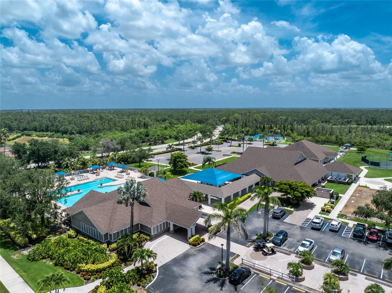 RIVERWOOD - Residential