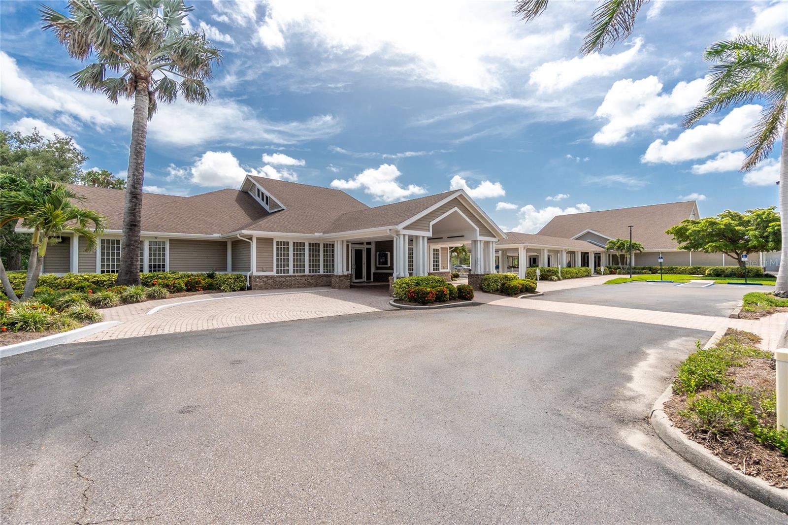 RIVERWOOD - Residential