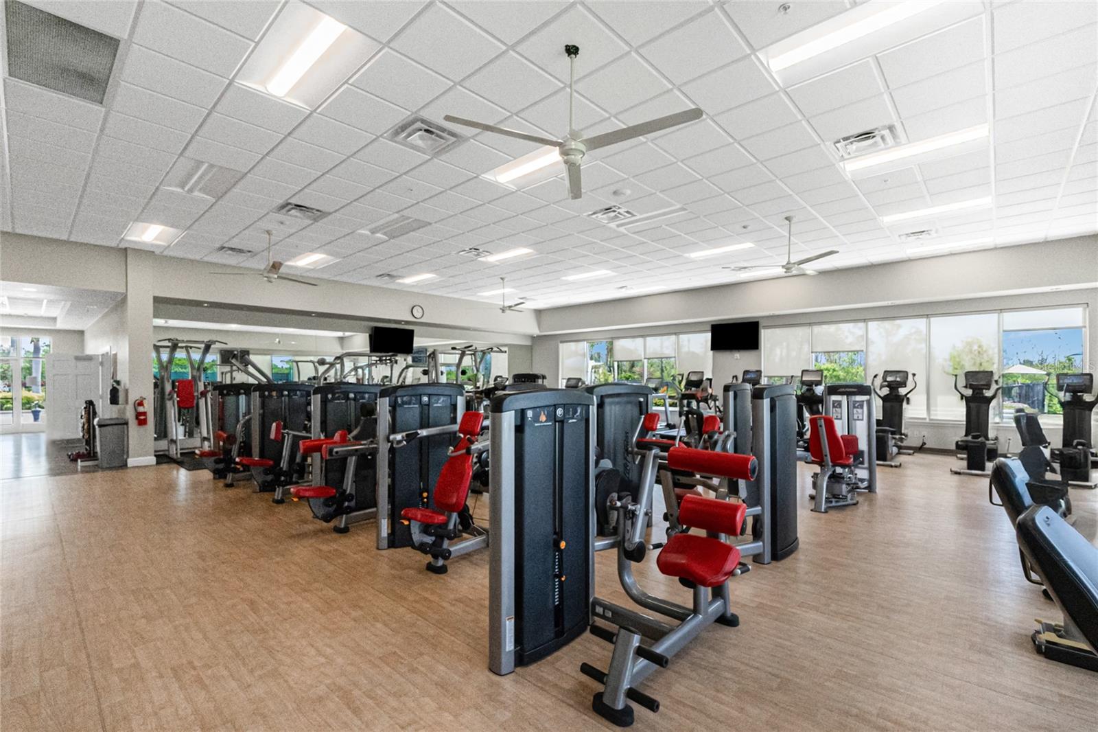 RIVERWOOD - Residential