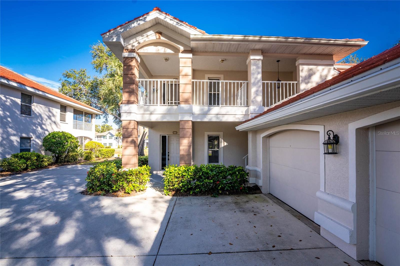 RIVERWOOD - Residential