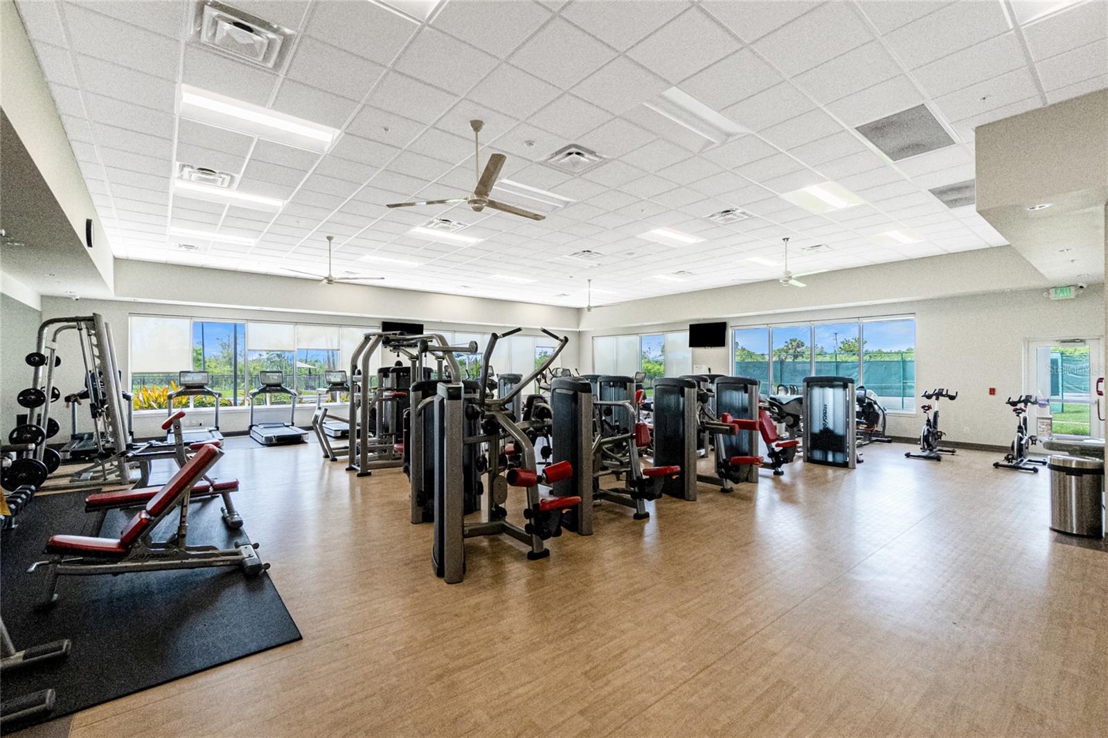 RIVERWOOD - Residential