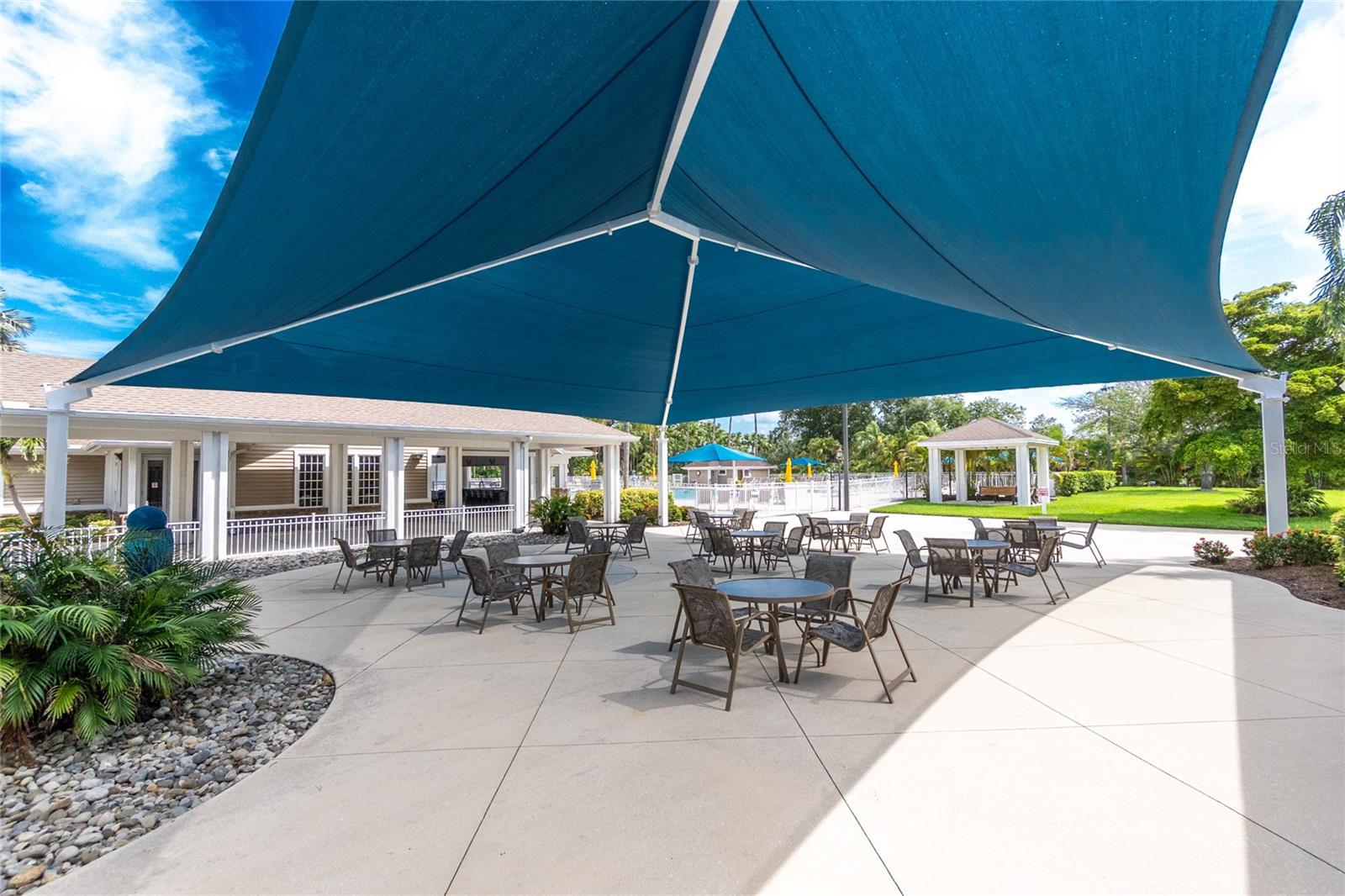 RIVERWOOD - Residential