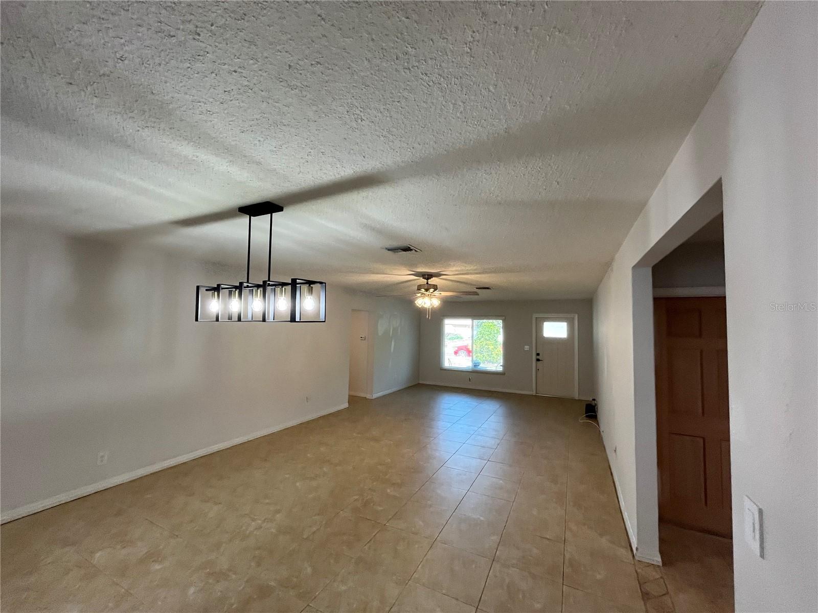 422 CROSSWINDS DRIVE