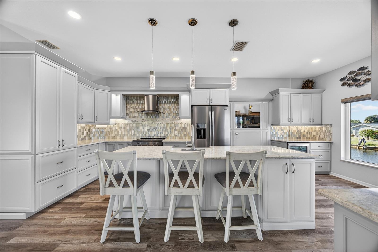 WYCHEWOOD SHORES - Residential