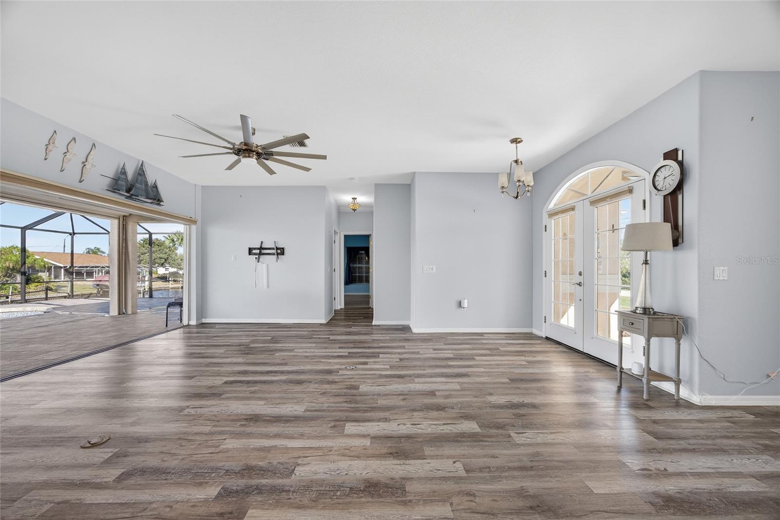 WYCHEWOOD SHORES - Residential