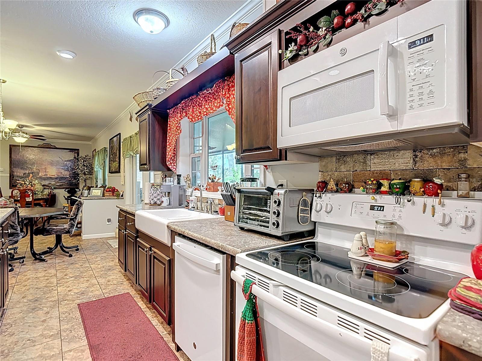 GARDEN GROVE - Residential