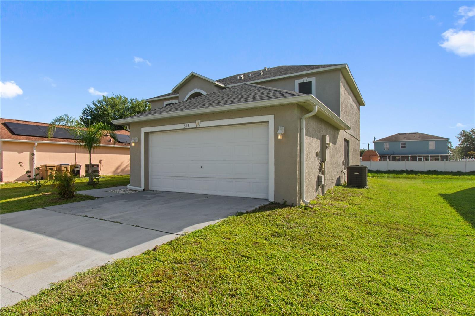 613 NOTRE DAME WAY