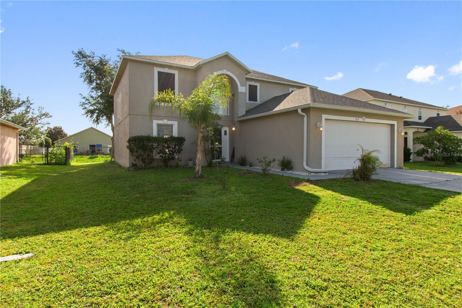 613 NOTRE DAME WAY