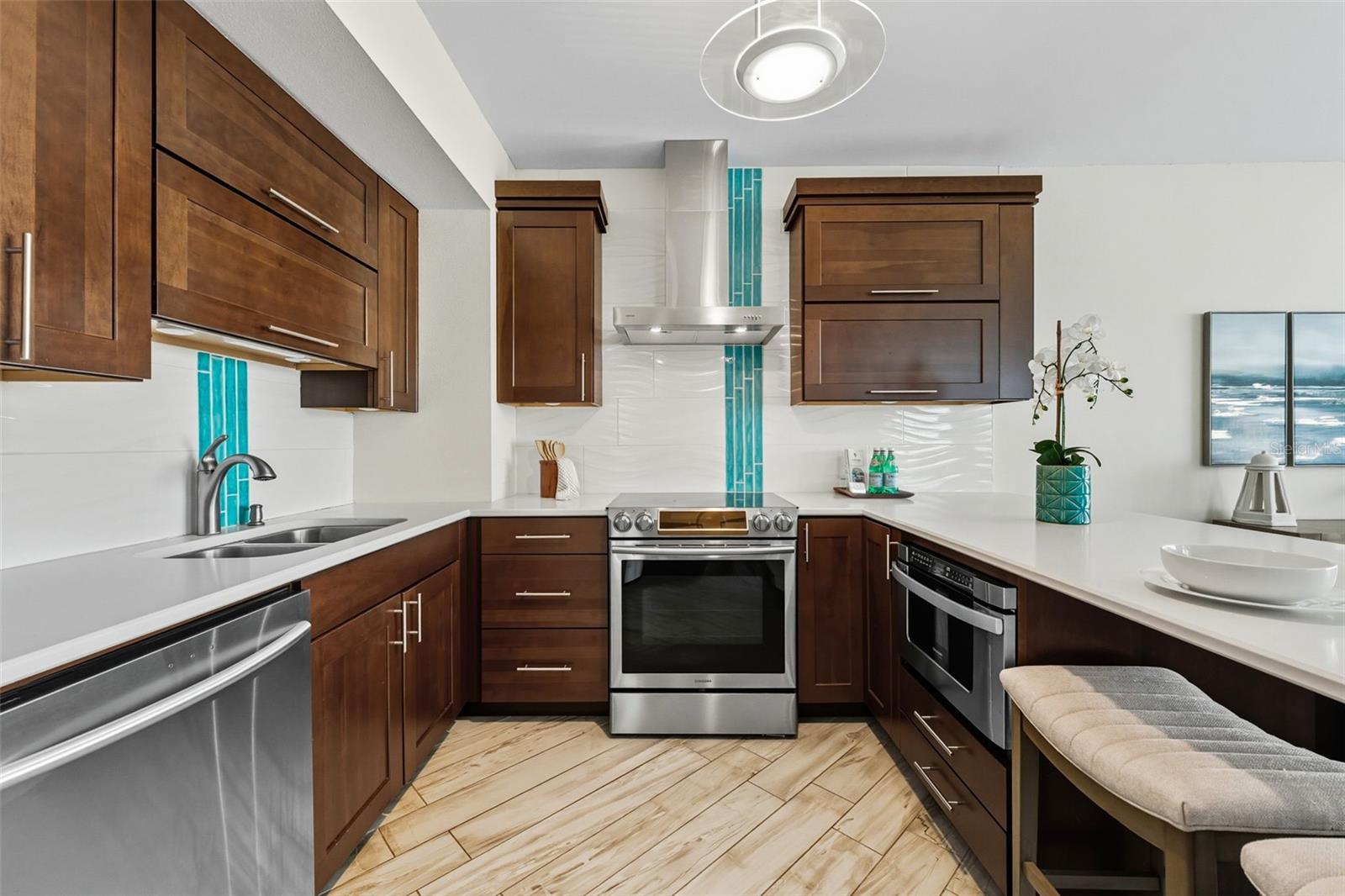 1540 GULF BOULEVARD 1805