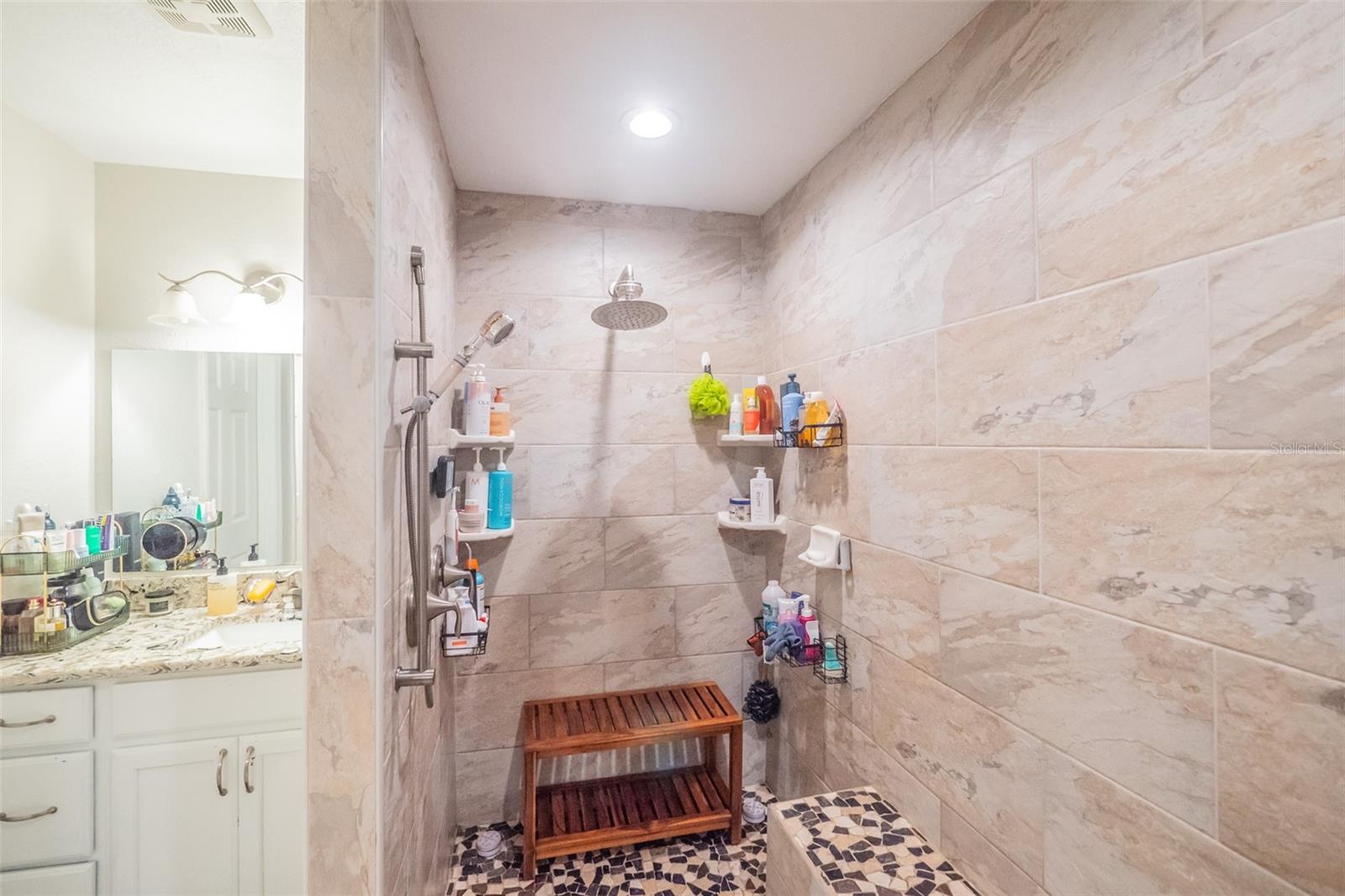 ROLLING HILLS UNIT 3 HILLS OF OCALA - Residential