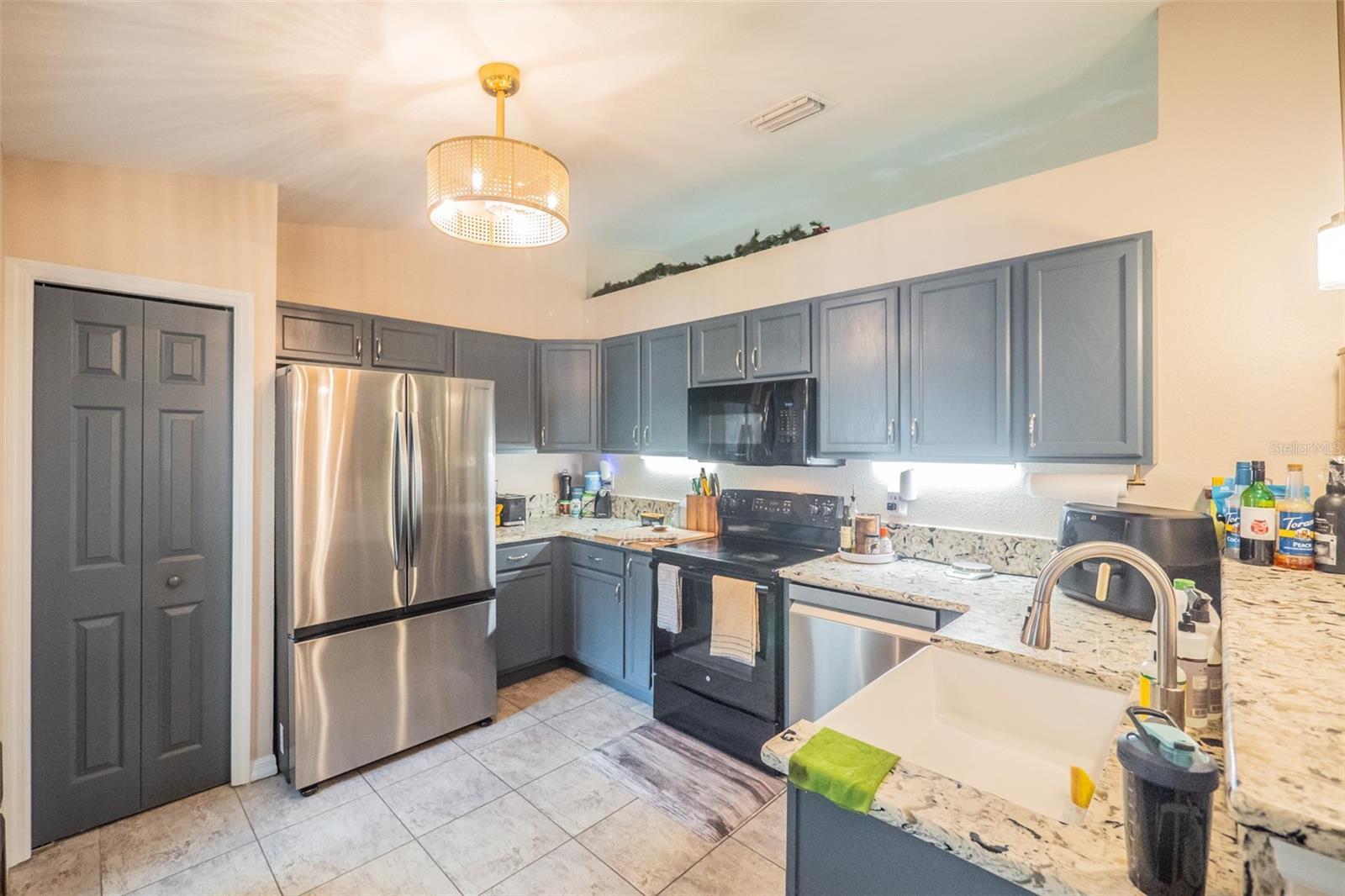 ROLLING HILLS UNIT 3 HILLS OF OCALA - Residential