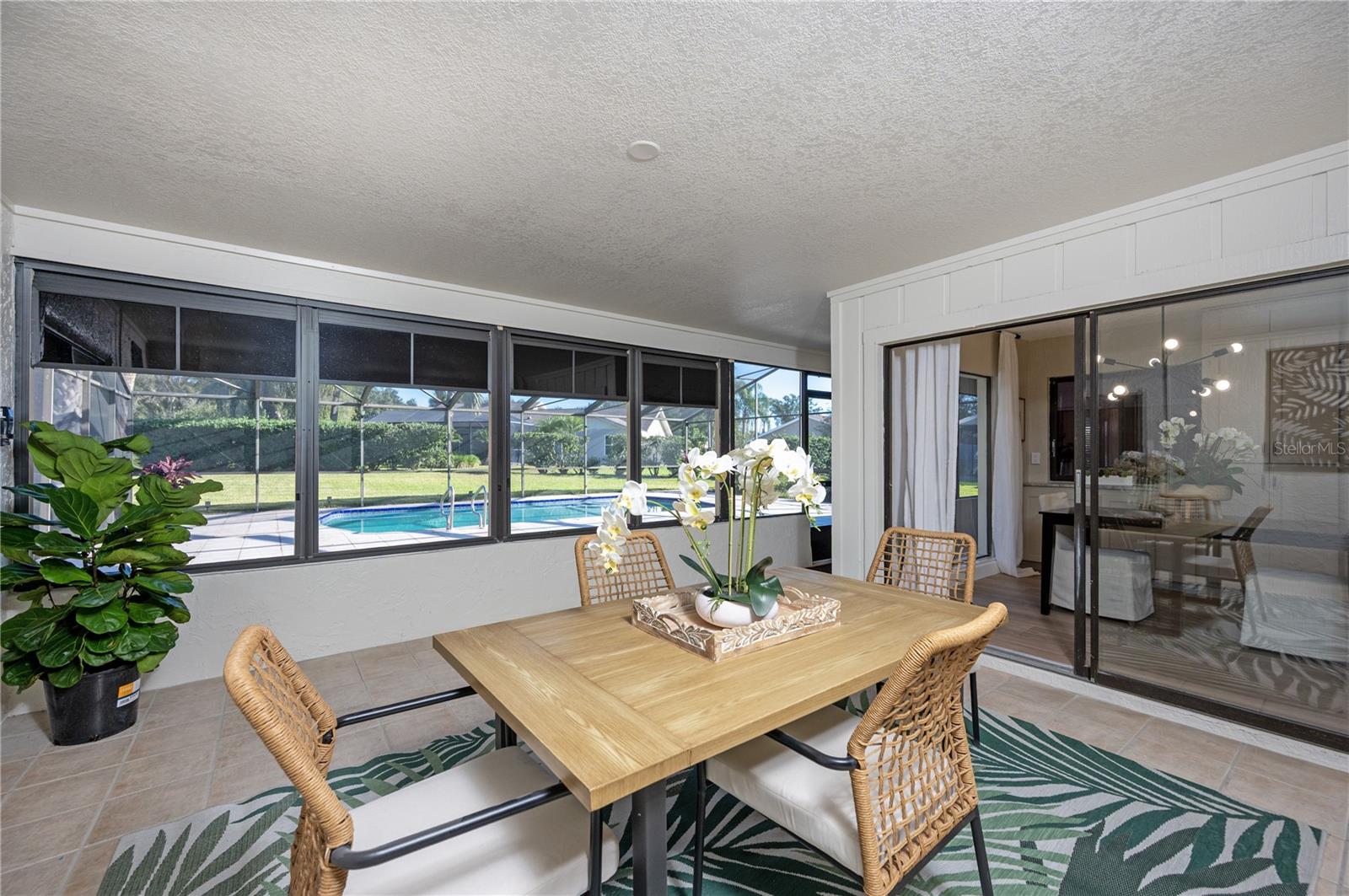 CARROLLWOOD VILLA - Residential