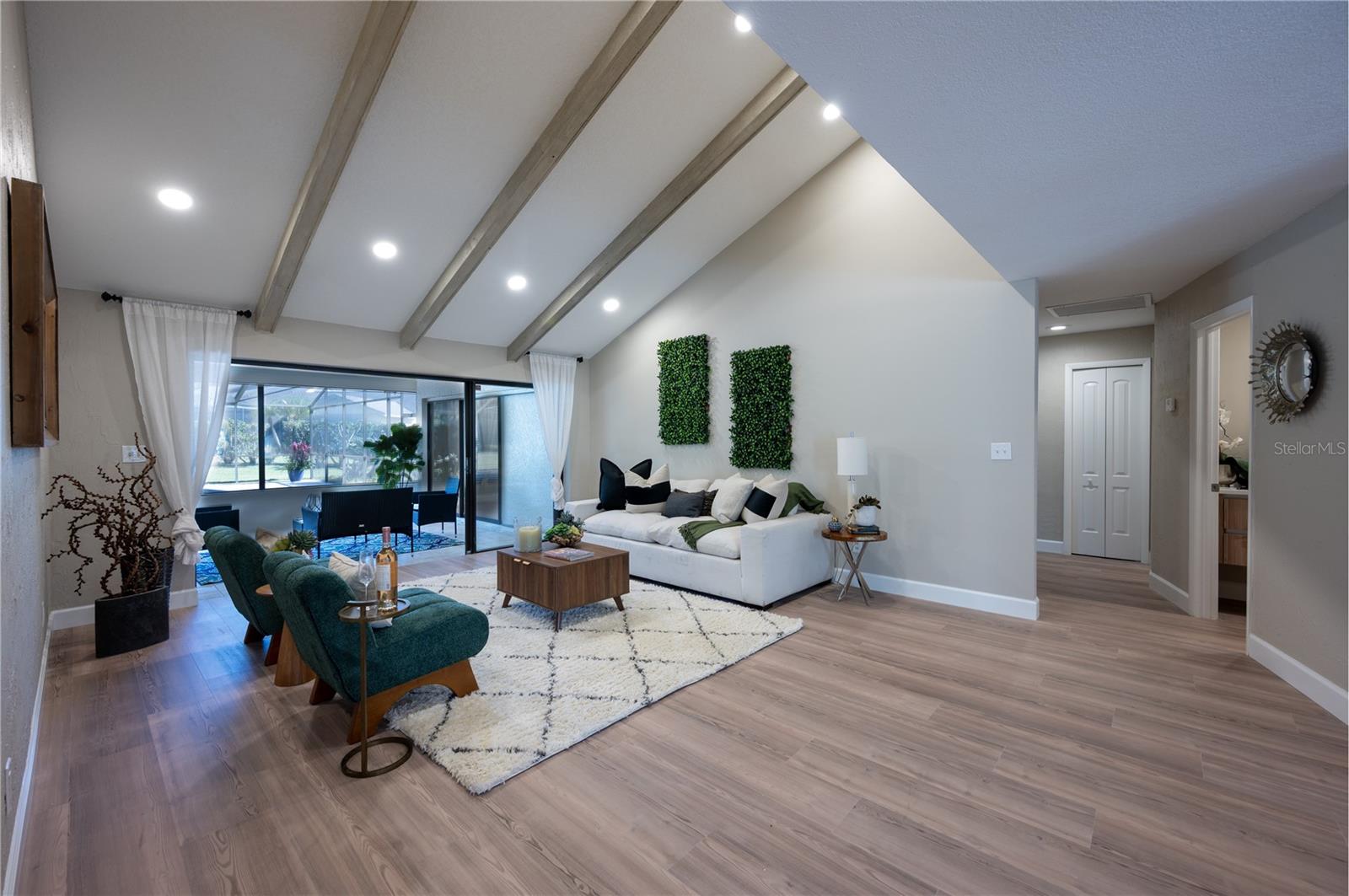 CARROLLWOOD VILLA - Residential