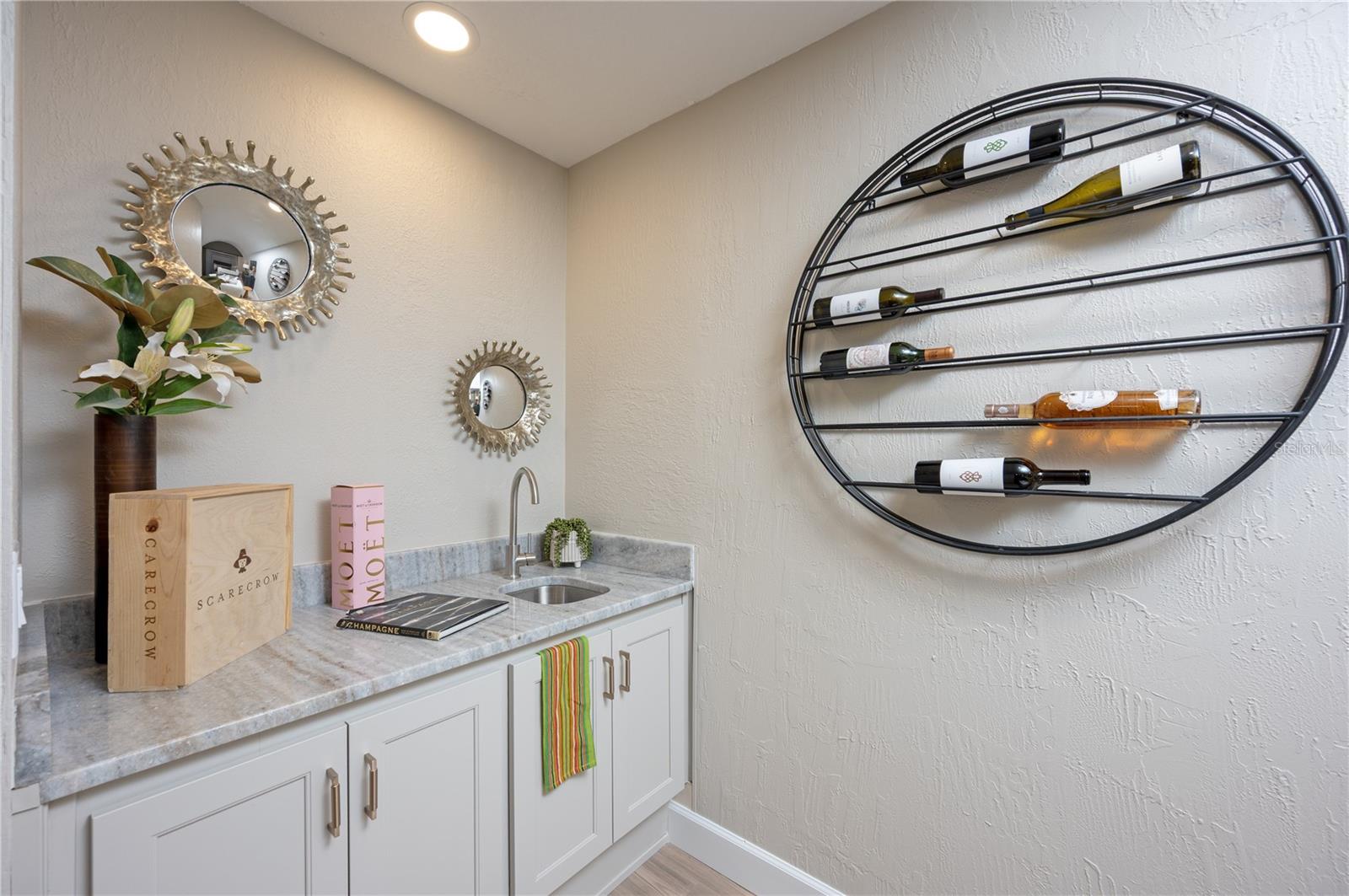 CARROLLWOOD VILLA - Residential