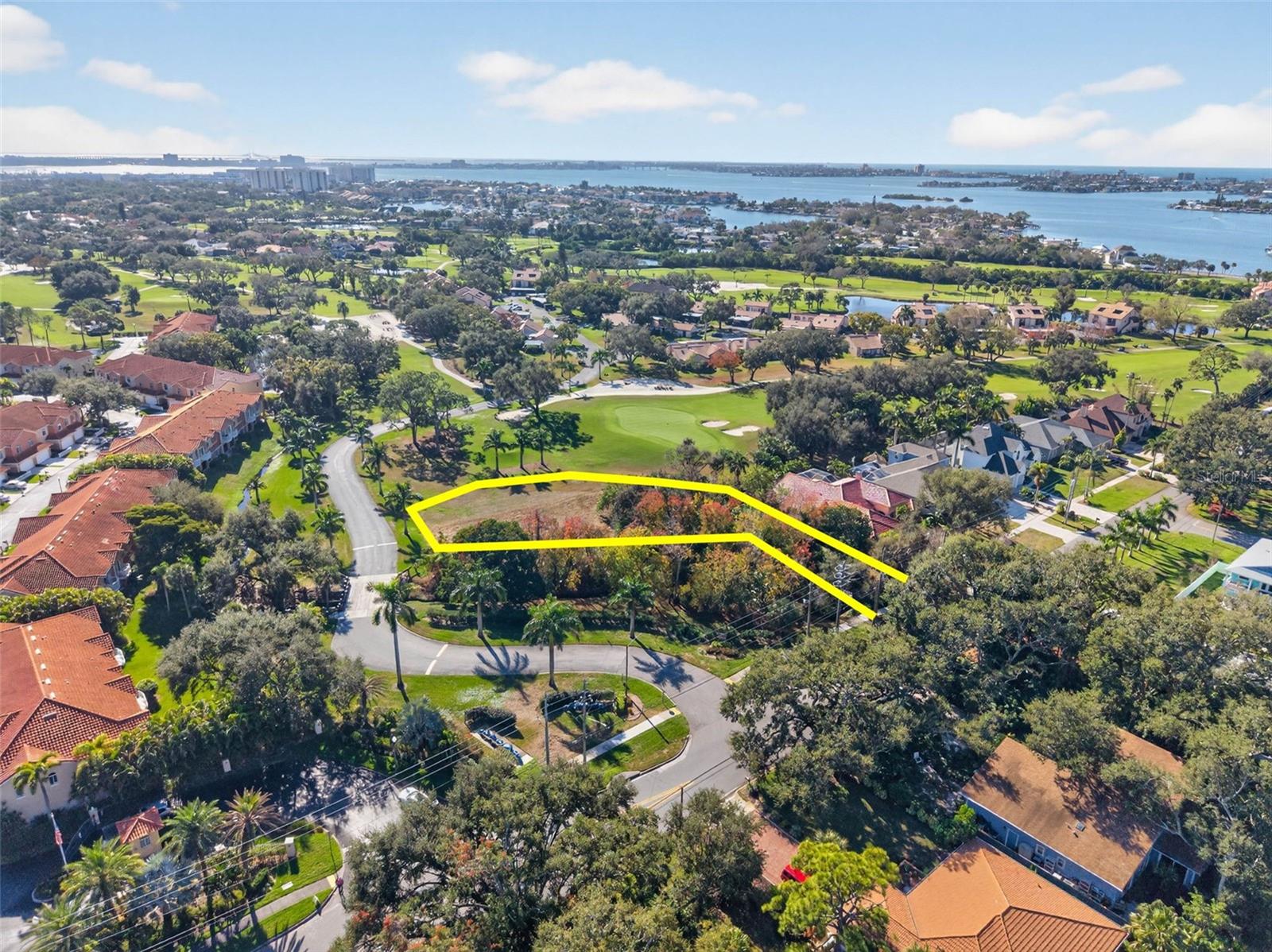 PASADENA GREENS - Land