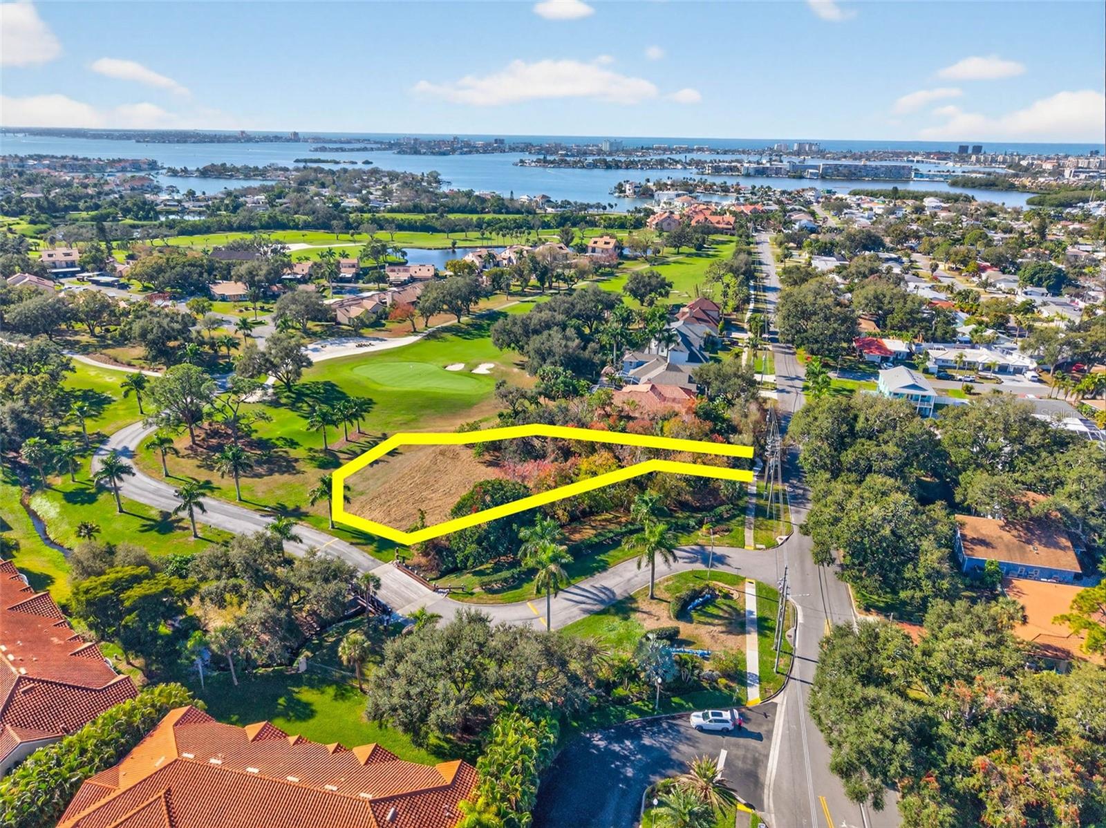 PASADENA GREENS - Land