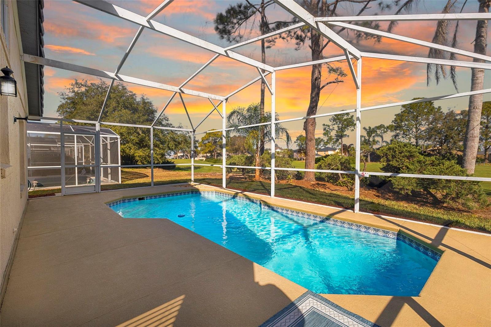 2426 SAINT AUGUSTINE BOULEVARD