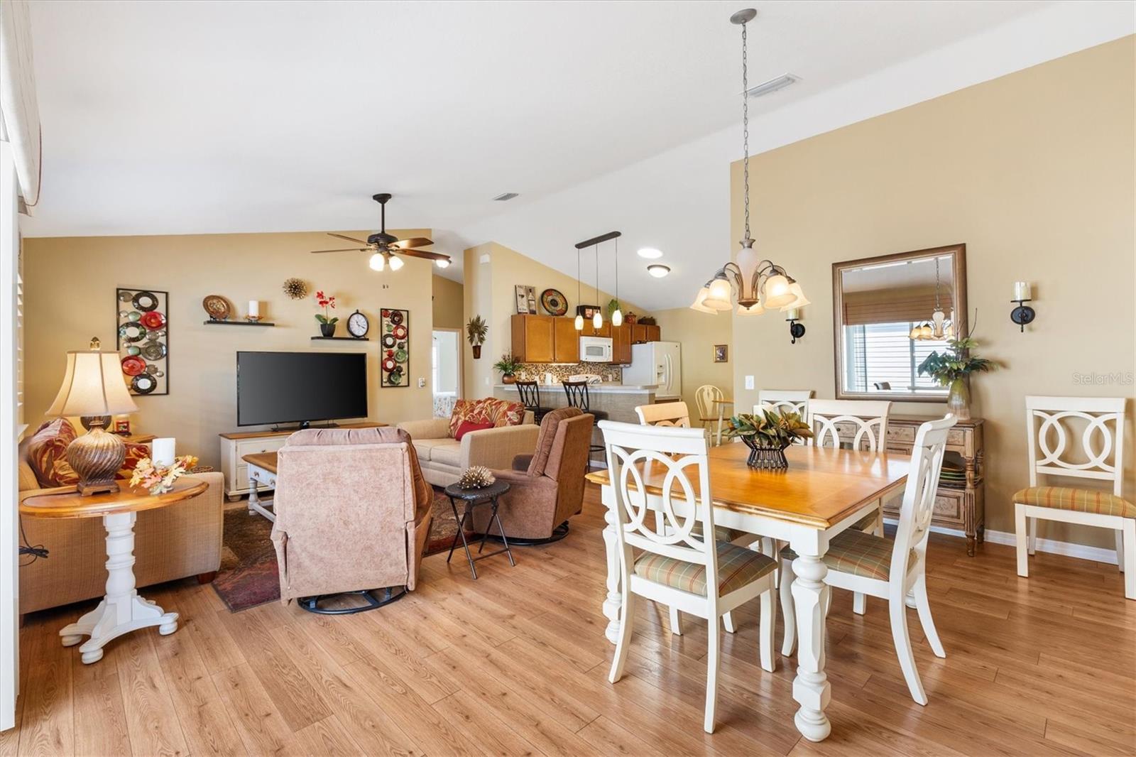 VILLAGES OF SUMTER MARGAUX VILLAS - Residential