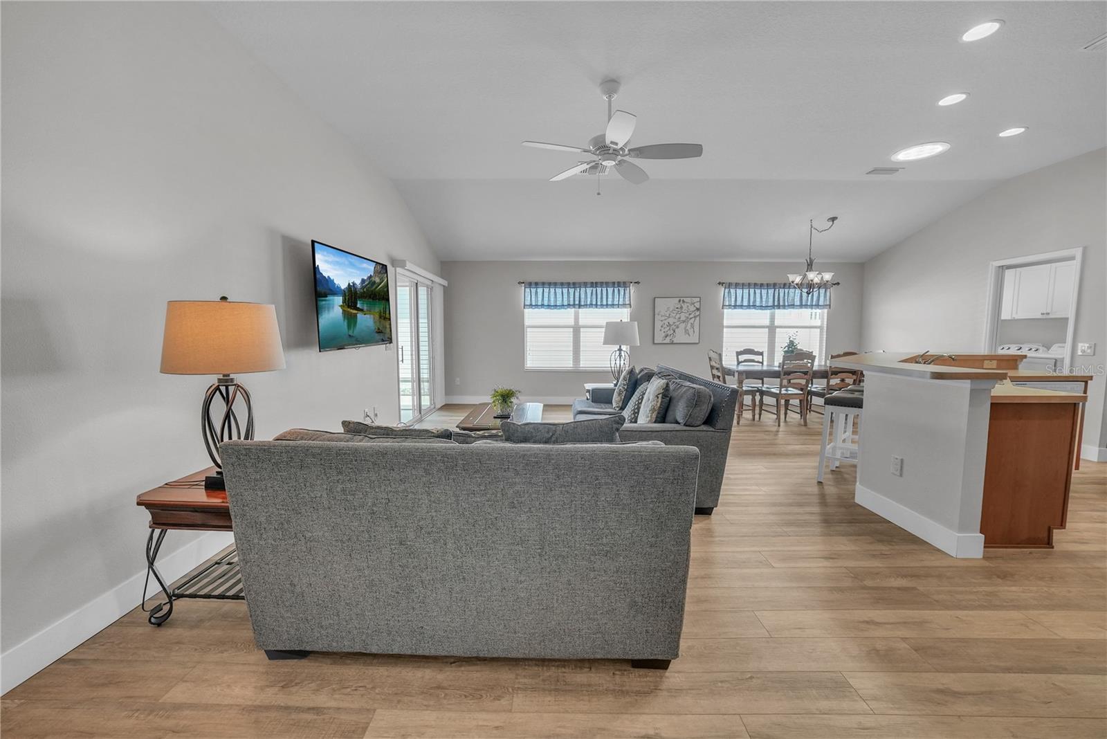 VILLAGES OF SUMTER PERRY VILLAS - Residential