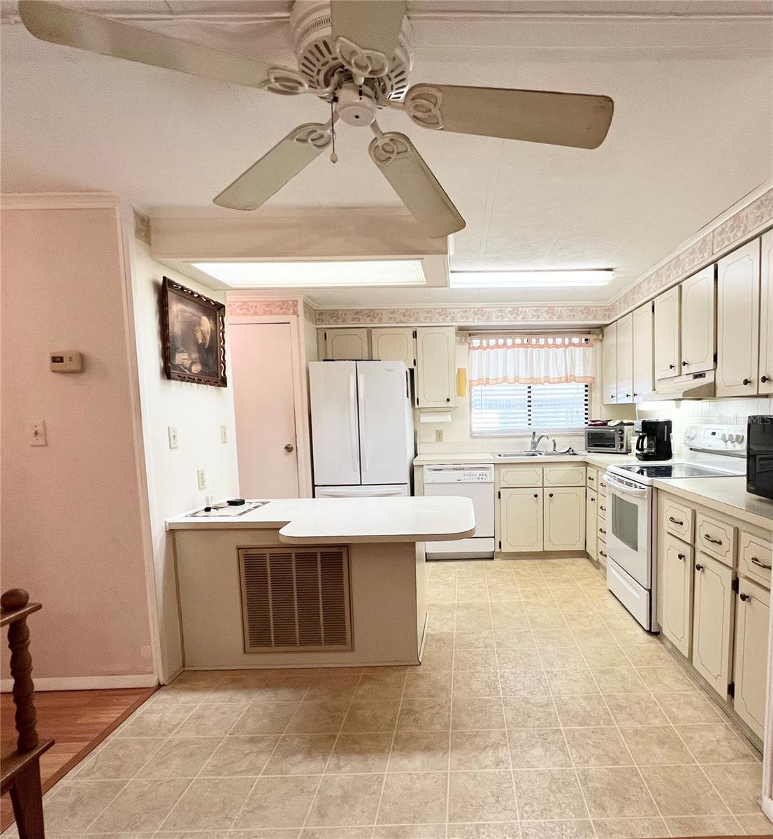 MARTIN ESTATES - Residential