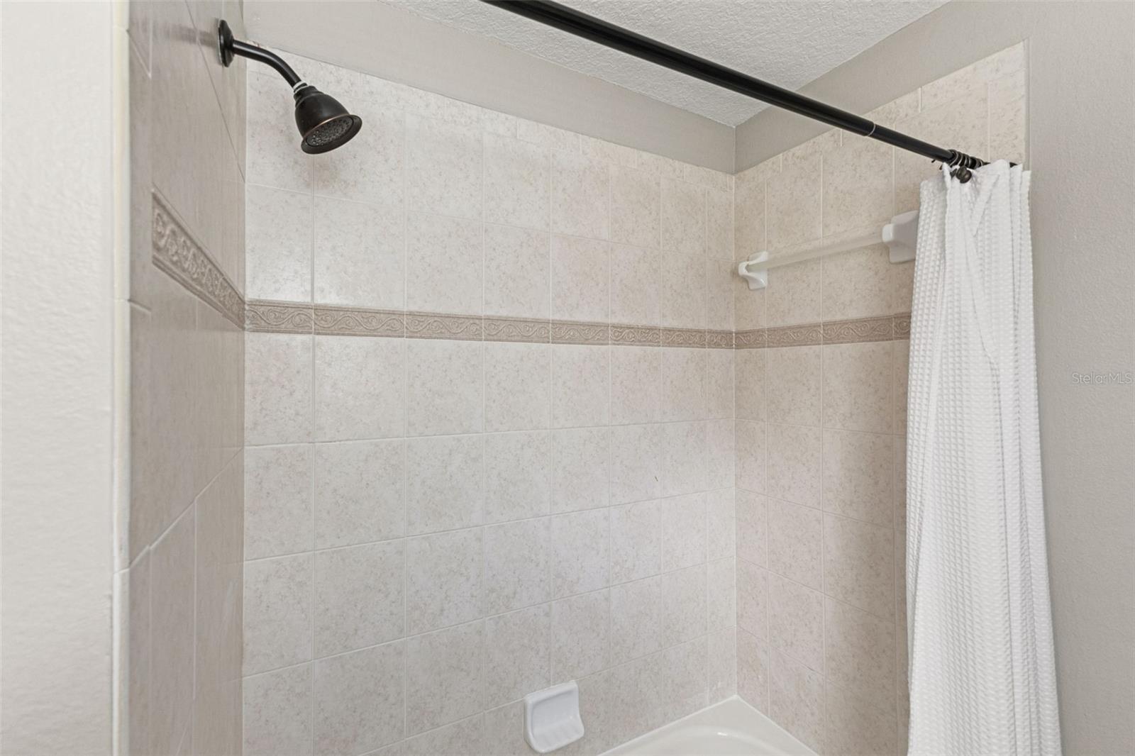 NORTHWOOD - Residential Lease