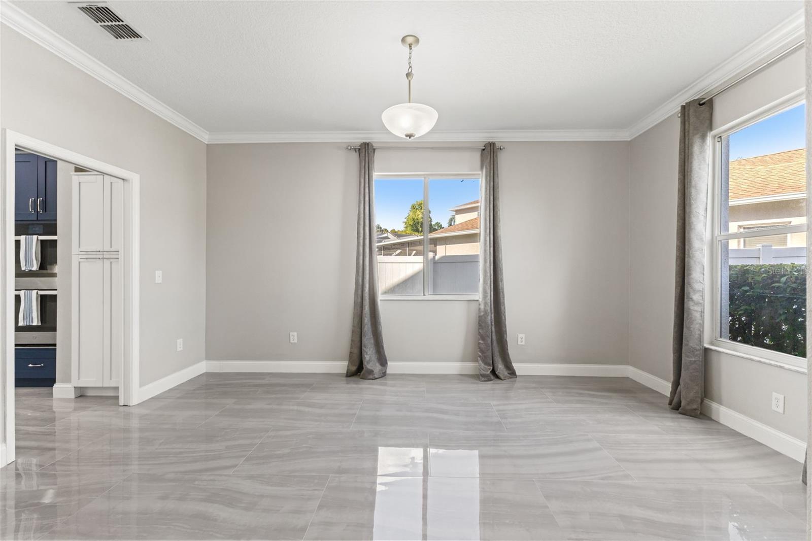 NORTHWOOD - Residential Lease