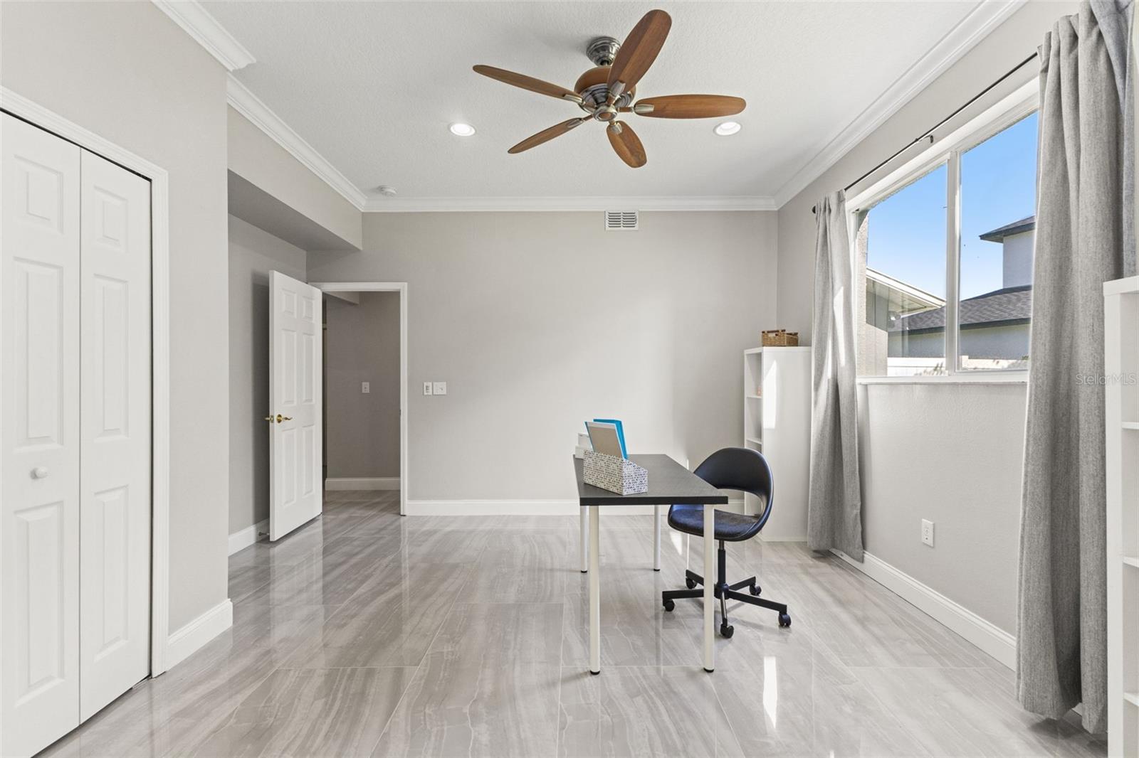 NORTHWOOD - Residential Lease