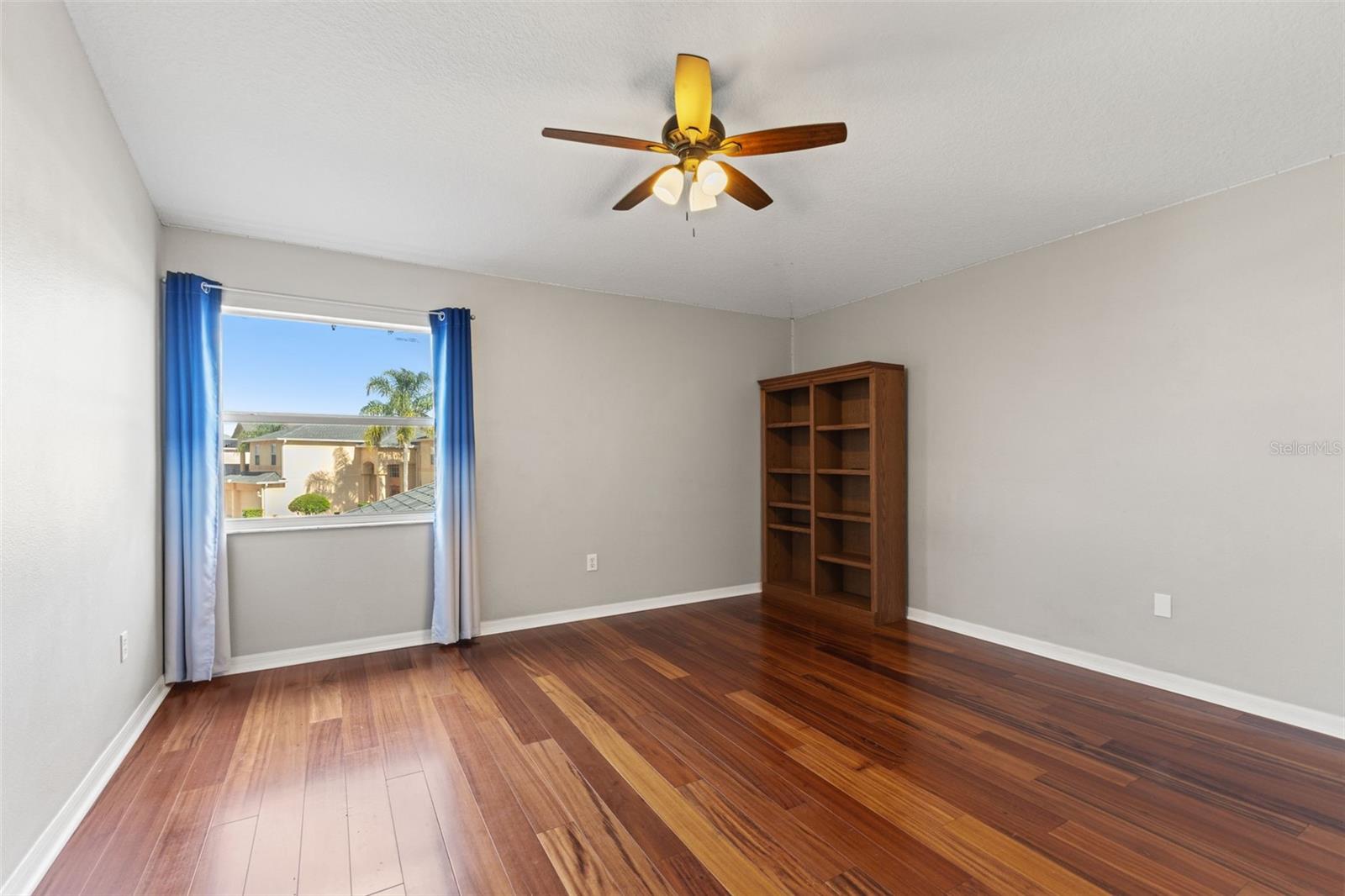 NORTHWOOD - Residential Lease