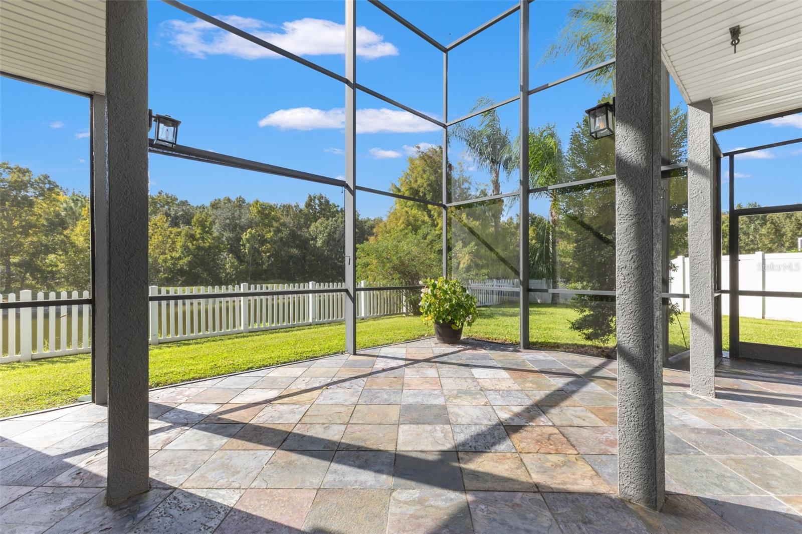 NORTHWOOD - Residential Lease