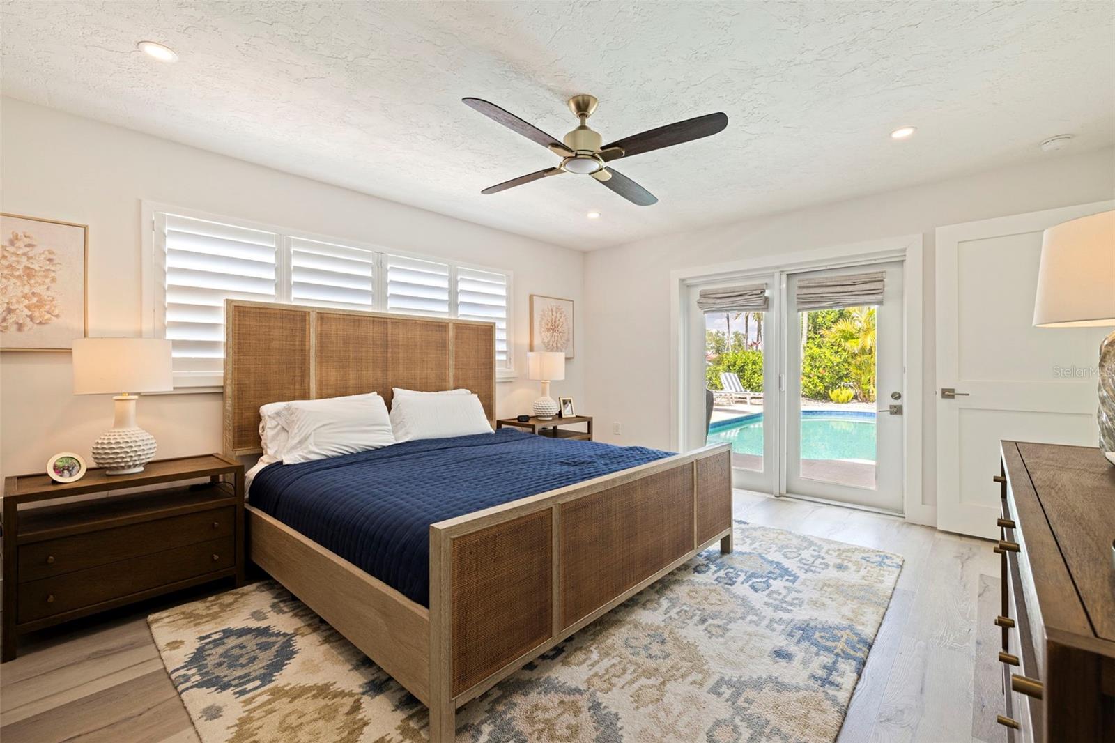 VENETIAN ISLES - Residential