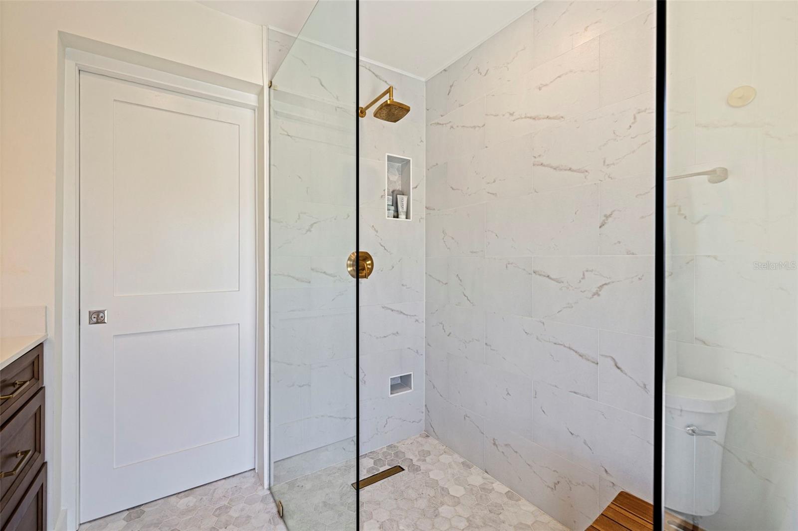 VENETIAN ISLES - Residential