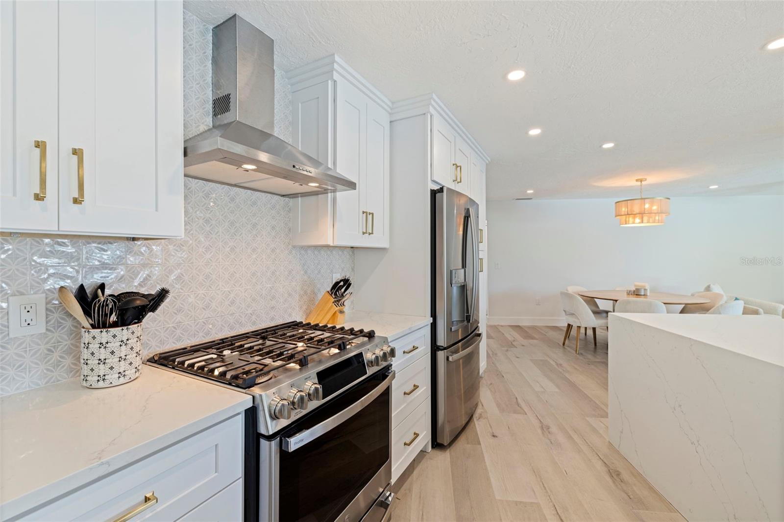 VENETIAN ISLES - Residential