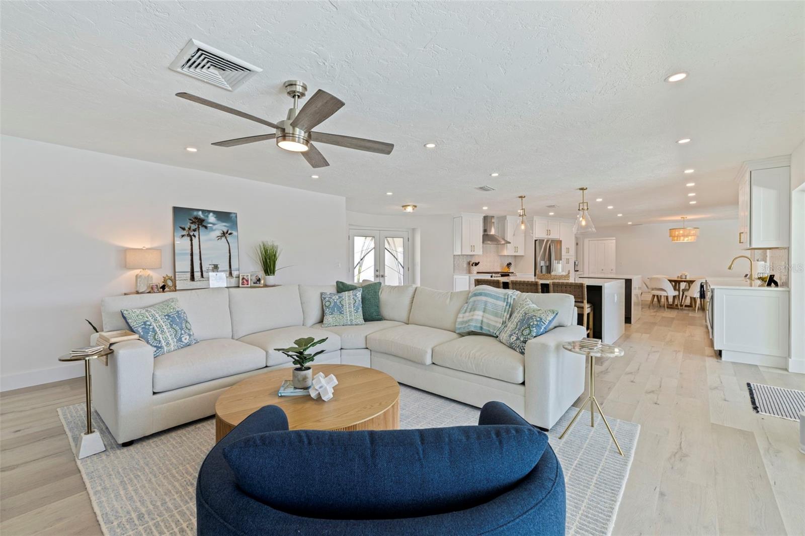 VENETIAN ISLES - Residential