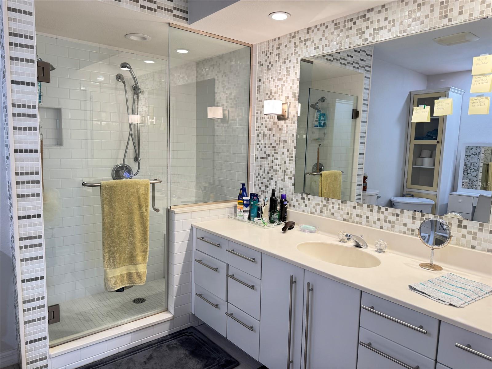 CRESTWOOD VILLAS - Residential