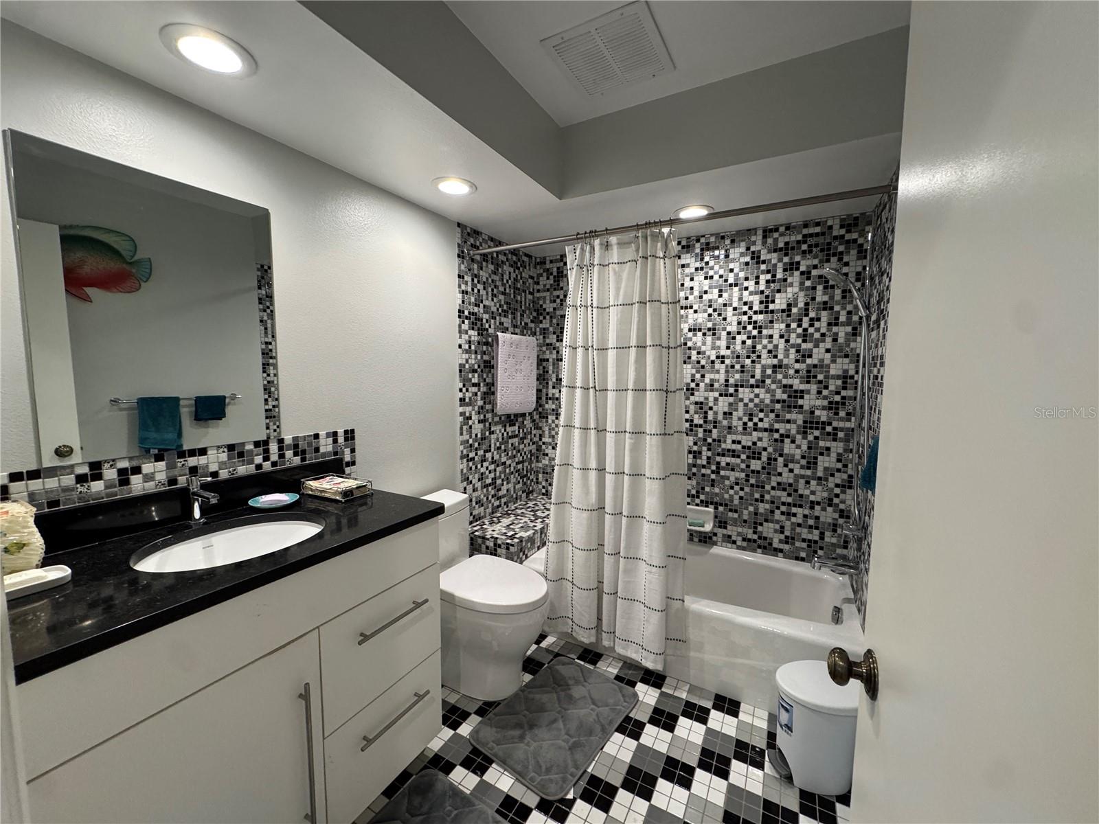 CRESTWOOD VILLAS - Residential