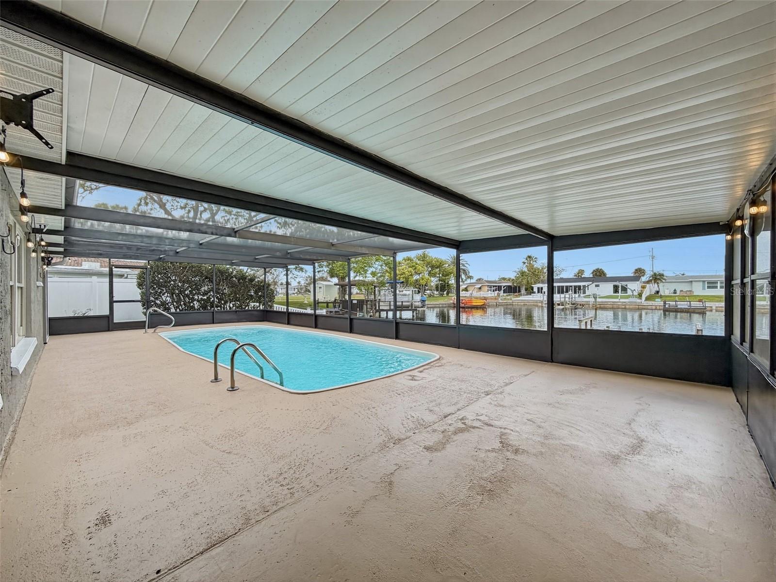 LEISURE BEACH - Residential