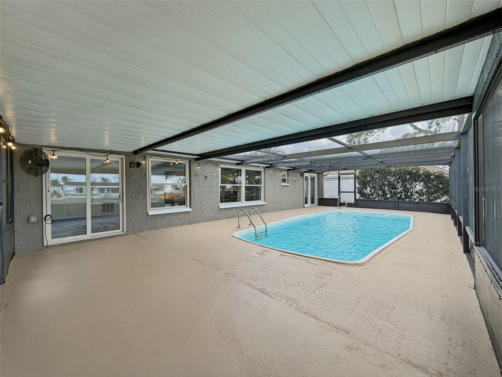 LEISURE BEACH - Residential