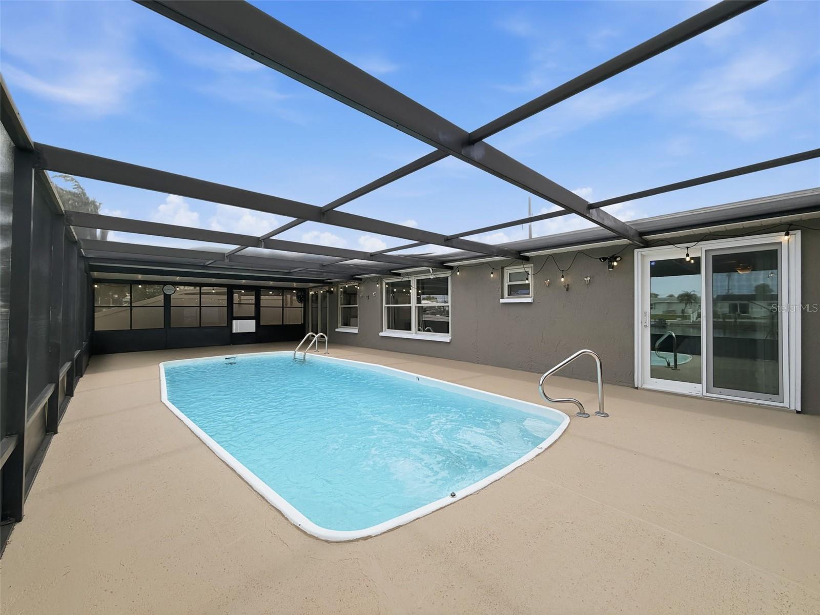 LEISURE BEACH - Residential