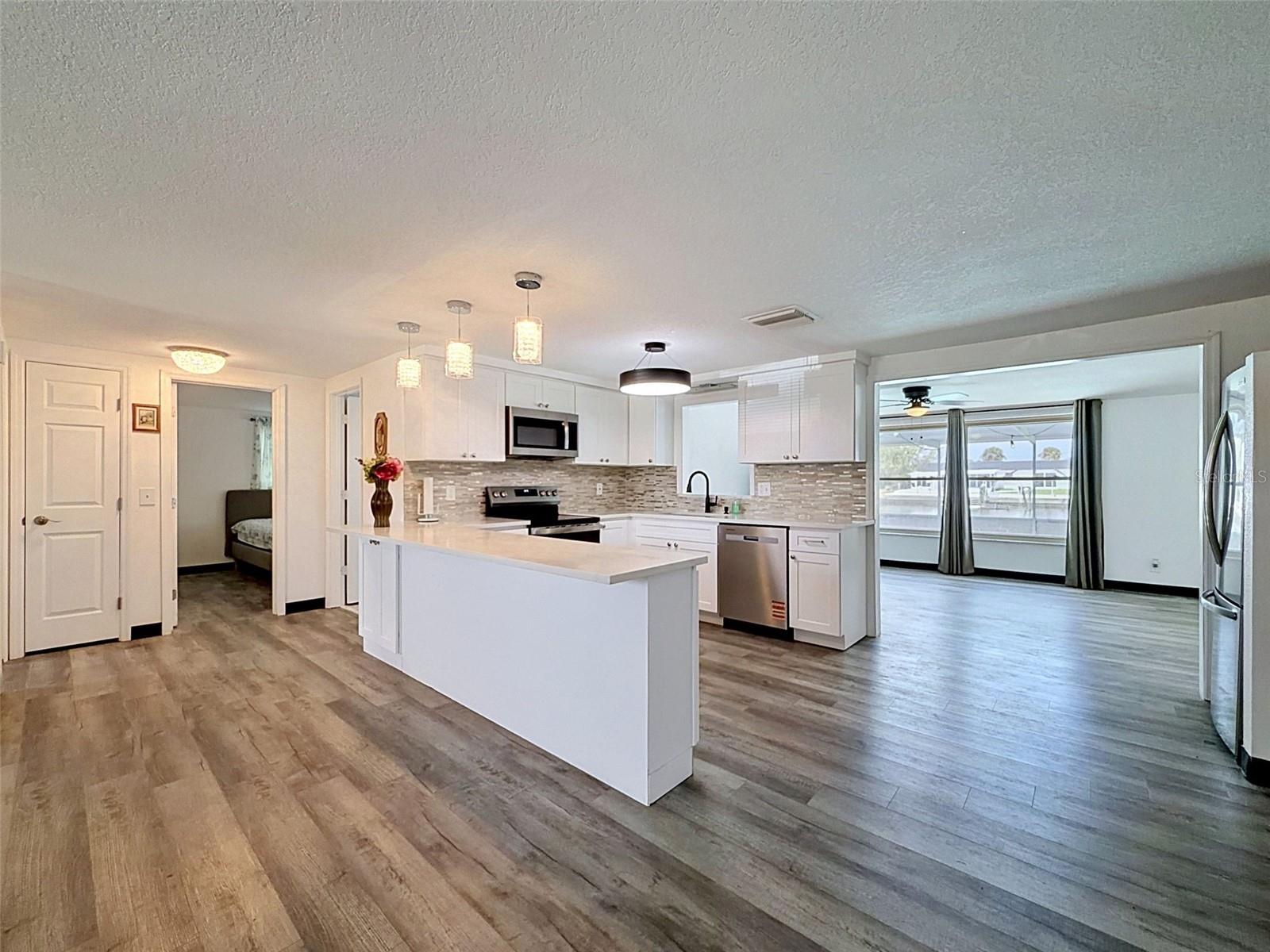 LEISURE BEACH - Residential