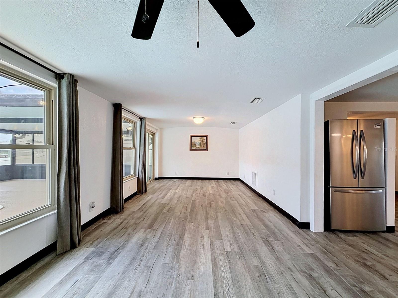 LEISURE BEACH - Residential