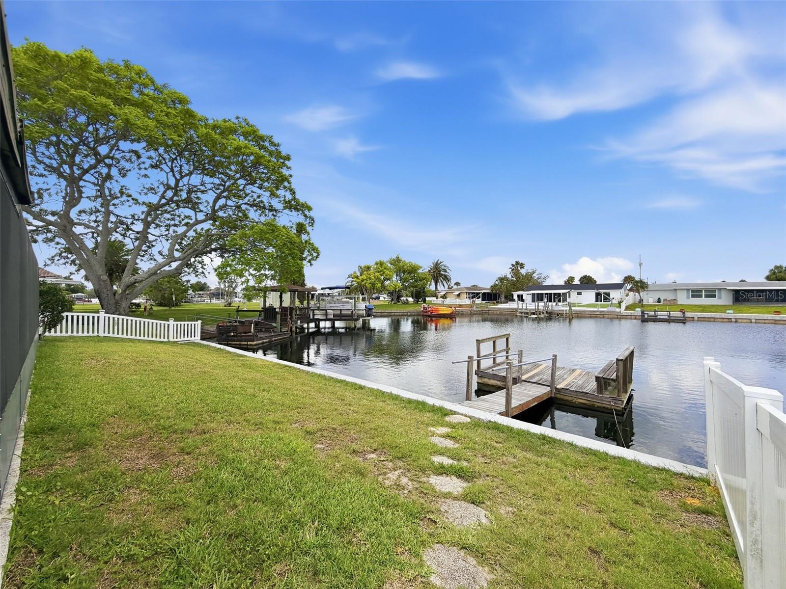LEISURE BEACH - Residential