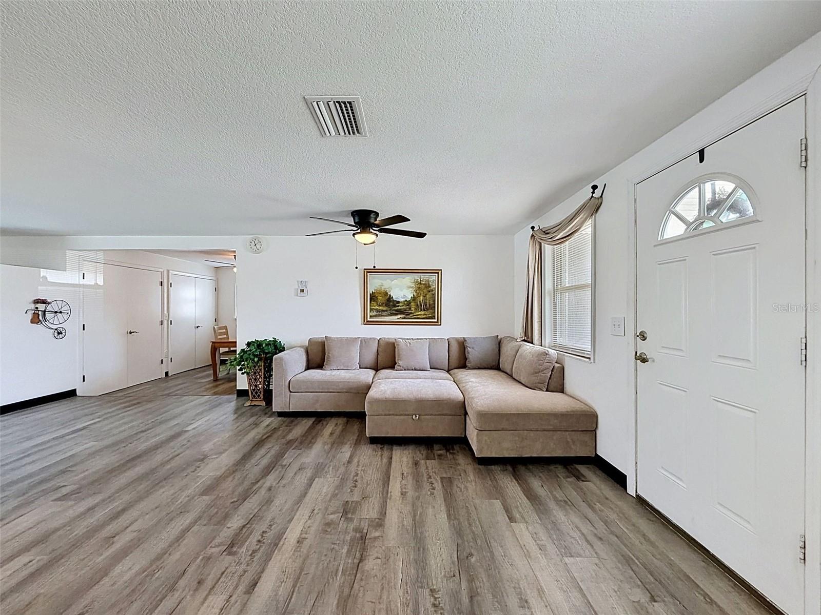 LEISURE BEACH - Residential