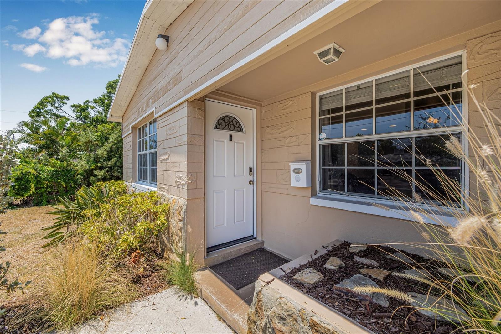 2861 PINELLAS POINT DRIVE S