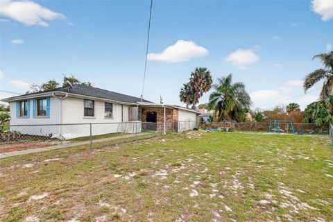 Tiny photo for 4075 N Highway 19a, Mount Dora, FL 32757 (MLS # G5109162)